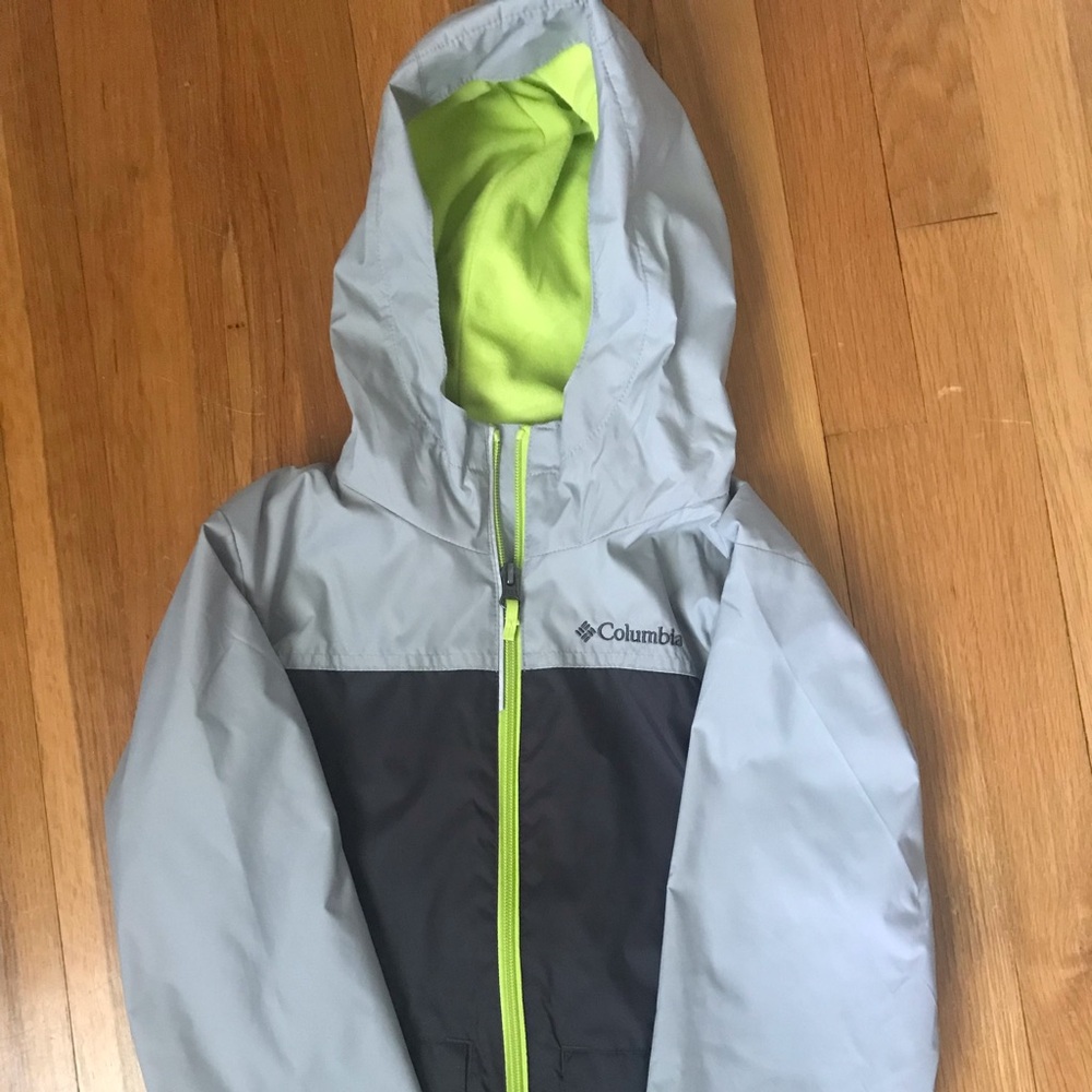 Boys Columbia raincoat, size small (8)